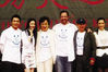 Filename=liu_yifei_00026.jpg
Filesize=26KB
Dimensions=450x300
Date added=Jun 27, 2007 liu_yifei_00026.jpg